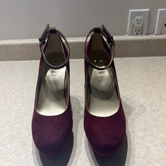 Guess platform heels, worn once, excellent condition. Size 8 - Picture 2 of 6